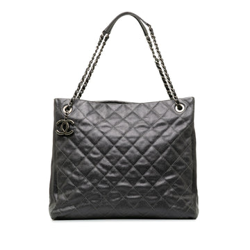 Pearl Street Bags Chanel Large Caviar Chic Shopping Tote (SHG-apkgpU)