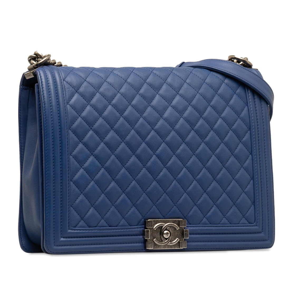 Pearl Street Bags Chanel Large Lambskin Boy Flap (SHG-u6C00y)