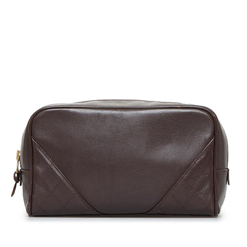 Chanel Leather Pouch (SHG-zv8rXV)