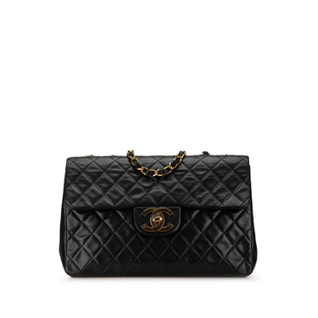 Chanel Maxi XL Lambskin Single Flap (SHG-tOpnx7)