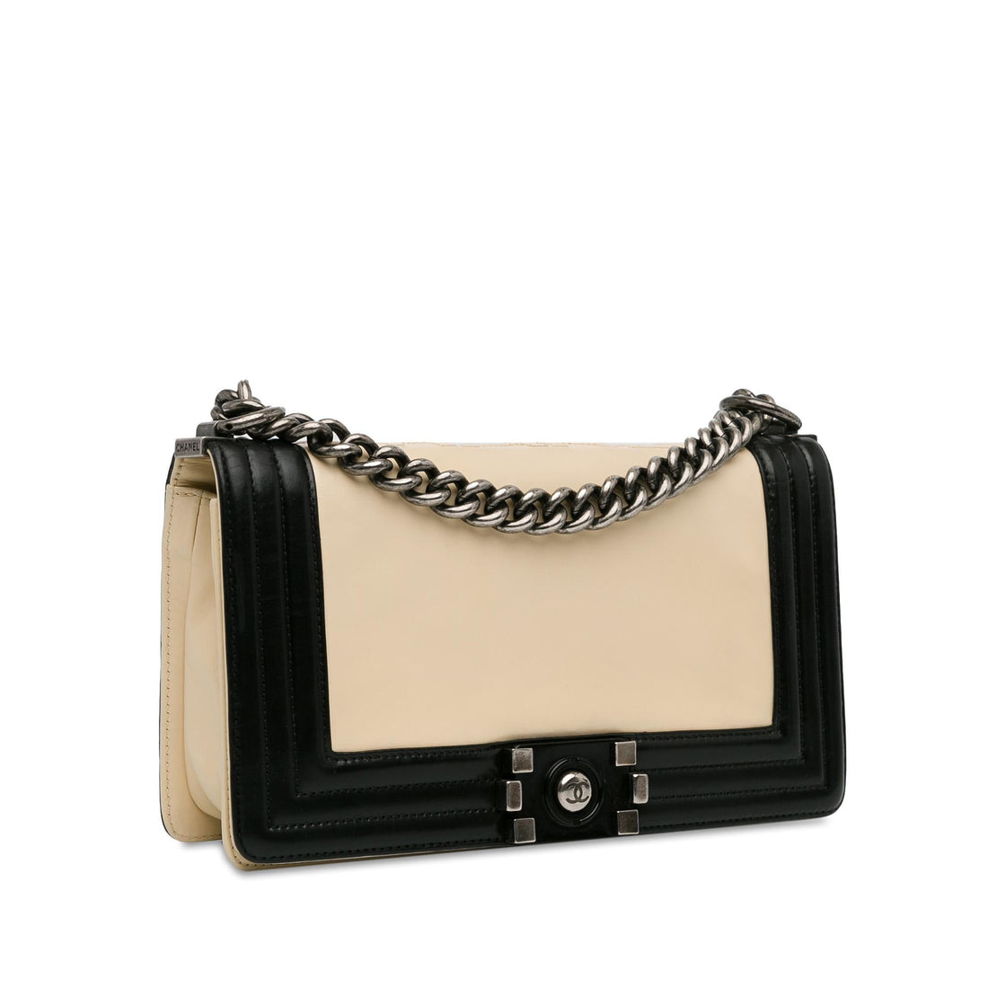 Chanel Medium Bicolor CalBNkin Boy Flap (SHG-EWjcMu)