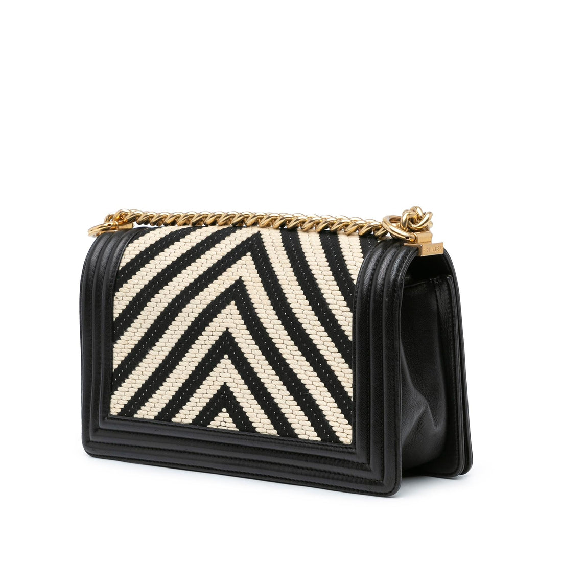 Chanel Medium Braided Chevron Cotton and Lambskin Boy Flap (SHG-GnvvRY)