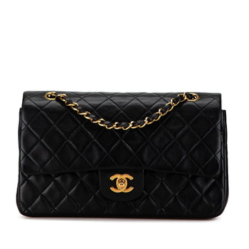 Chanel Medium Classic Lambskin Double Flap (SHG-GpukLW)