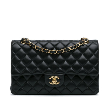 Chanel Medium Classic Lambskin Double Flap (SHG-ABhfkF)