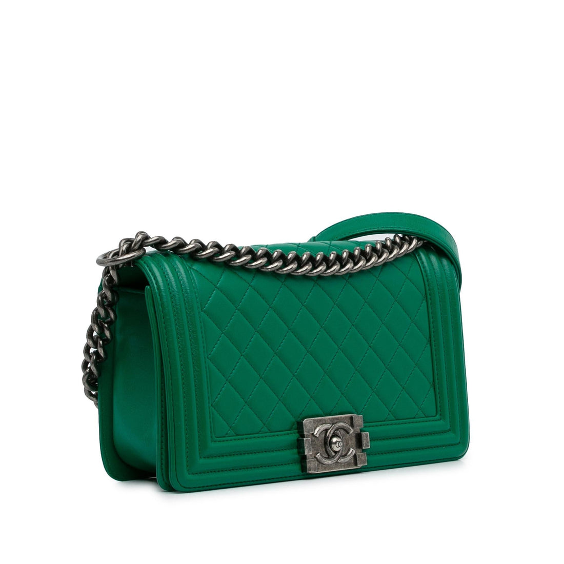 Pearl Street Bags Chanel Medium Lambskin Boy Flap Bag (SHG-AlXMkC)