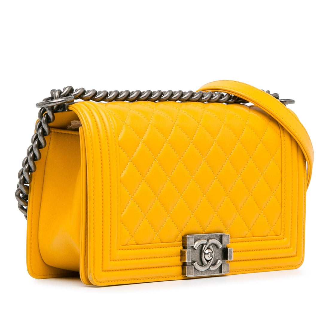 Pearl Street Bags Chanel Medium Lambskin Boy Flap (SHG-k3eNsN)