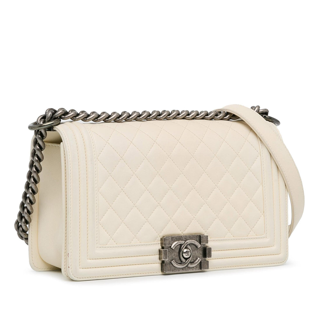 Pearl Street Bags Chanel Medium Lambskin Boy Flap (SHG-RSLYkH)