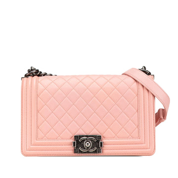 Chanel Medium Lambskin Boy Flap (SHG-egLU0X)