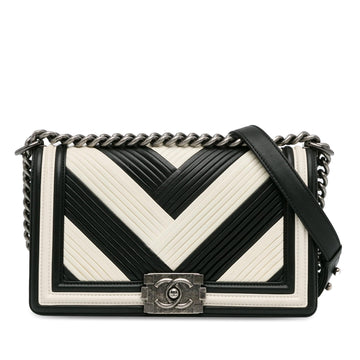 Chanel Medium Pleated CalBNkin Boy In Rome Flap (SHG-DQWgfZ)