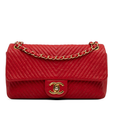 Pearl Street Bags Chanel Medium Wrinkled Lambskin Chevron Medallion Flap (SHG-qDeD9g)