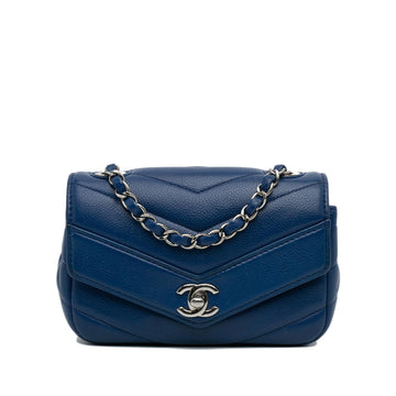 Chanel Mini Caviar Chevron Data Center Envelope Flap Bag (SHG-kP1TPD)