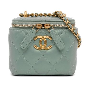 Pearl Street Bags Chanel Mini Iridescent Lambskin Vanity Case with Chain (SHG-2sIpMm)