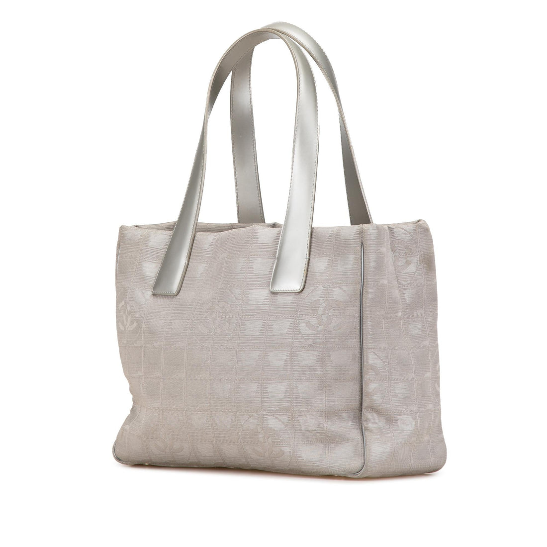 Chanel New Travel Line Nylon Tote (SHG-w9v5un)