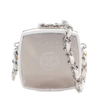 Chanel Patent Goatskin Make-Up Box Clutch With Chain (SHG-3G4ymB)