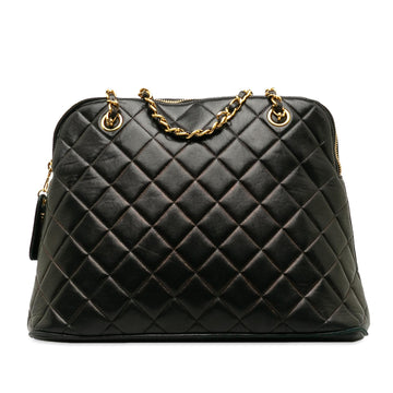 Pearl Street Bags Chanel Quilted Lambskin Dome Shoulder Bag (SHG-BDgoe5)