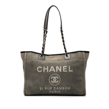 Pearl Street Bags Chanel Small Canvas Deauville Tote (SHG-mmN7Cl)