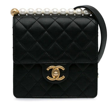 Pearl Street Bags Chanel Small Chic Pearls Flap (SHG-IWZwMr)