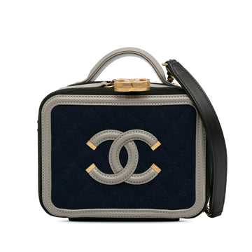 Pearl Street Bags Chanel Small Jersey CC Filigree Vanity Case (SHG-BKQMVd)