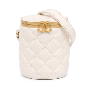 Pearl Street Bags Chanel Small Quilted Lambskin Crown Box Bag (SHG-SRTV1w)