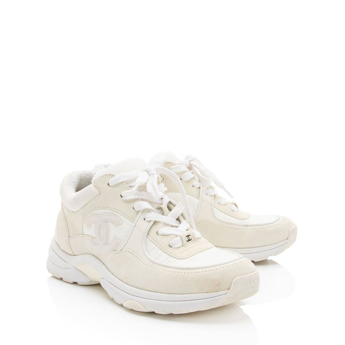 Pearl Street Bags Chanel Suede Calfskin CC Sneakers - Size 7.5 / 37.5 (SHF-nLOm4F)
