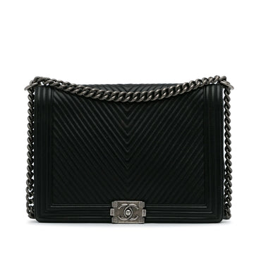 Pearl Street Bags Chanel XL Chevron Boy Flap (SHG-WQzfRD)