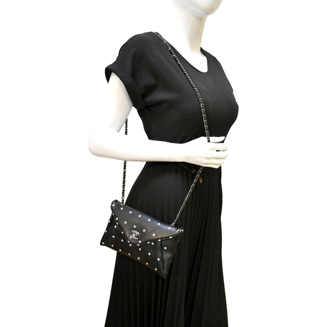 Pearl Street Bags Chanel CC Envelope Printed Lambskin Leather Chain Clutch Bag Black