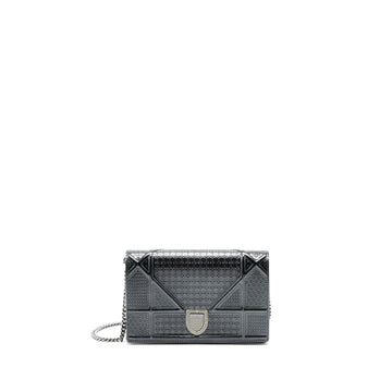 Top quality Dior Top quality Diorama Wallet On Chain Metallic Grey
