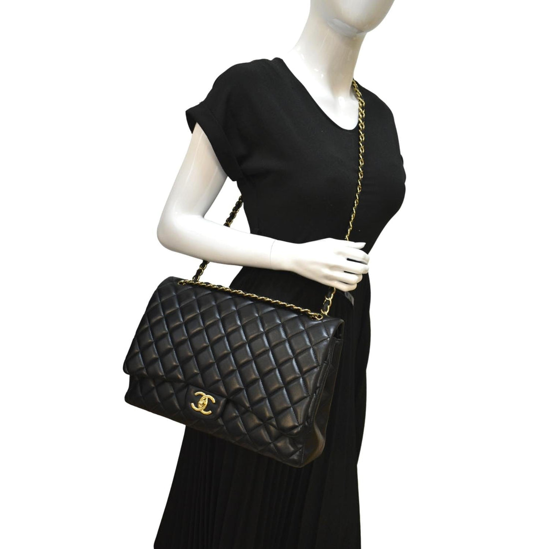 Chanel Maxi Double Flap Lambskin Leather Shoulder Bag Black