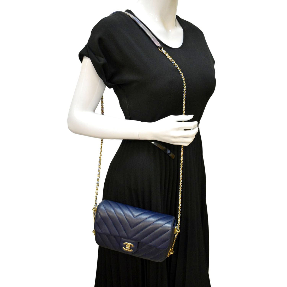 Pearl Street Bags Chanel Mini Rectangular Flap Chevron Leather Crossbody Bag Navy Blue