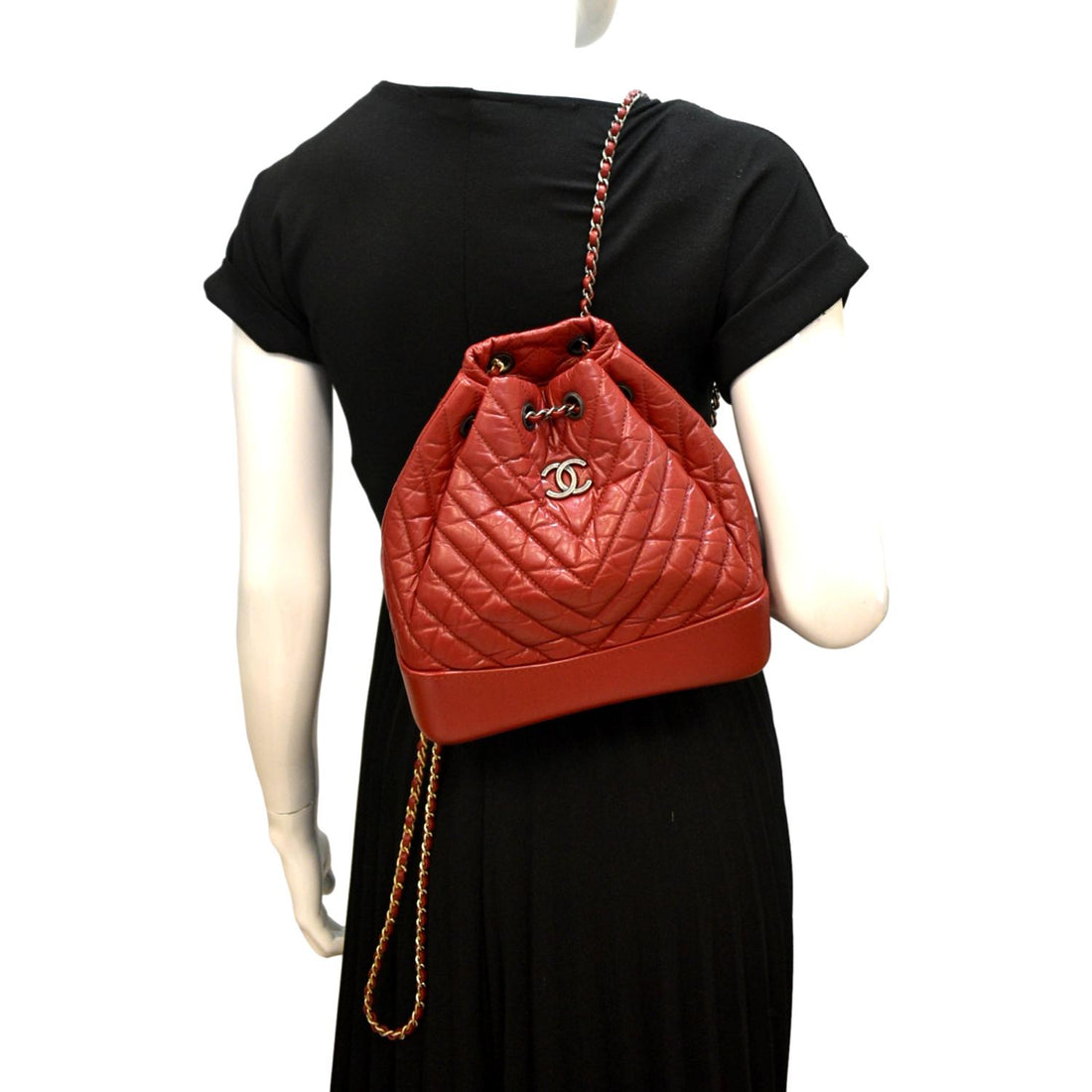 Chanel Gabrielle Chevron Aged CalBNkin Leather Backpack Bag Red