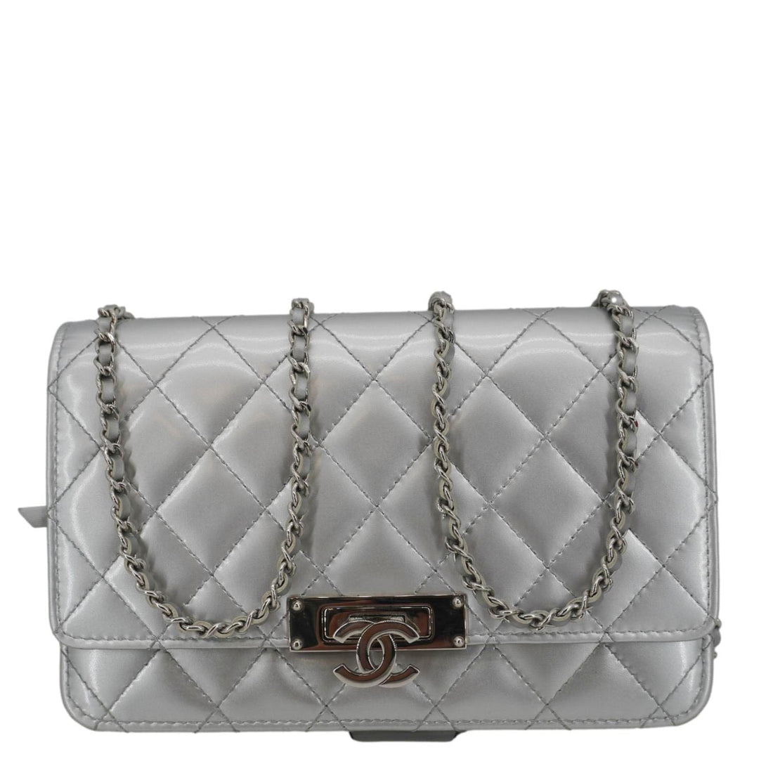 Pearl Street Bags Chanel Golden Class Quilted Leather Wallet on Chain Bag Silver