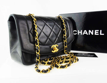 CHANEL 'Diana' 22  classic flap bag -