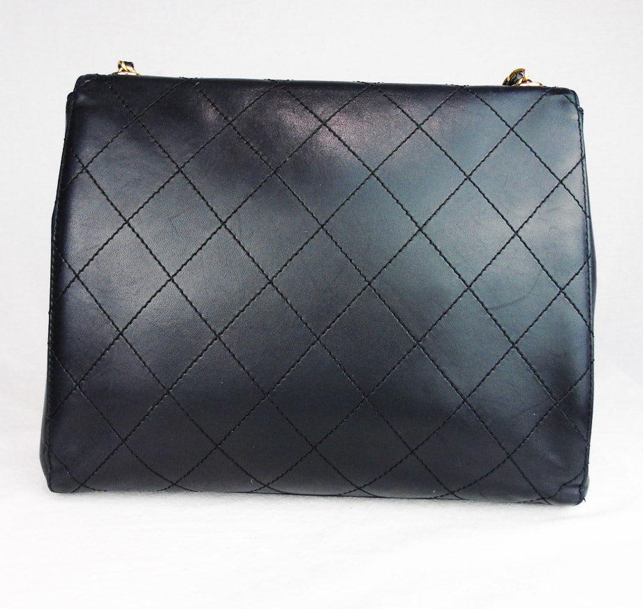 CHANEL Black lambskin flap bag  1997 'Kelly'