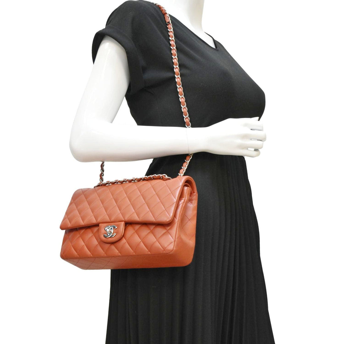 Pearl Street Bags Chanel Classic Medium Double Flap Quilted Leather Shoulder Bag Red