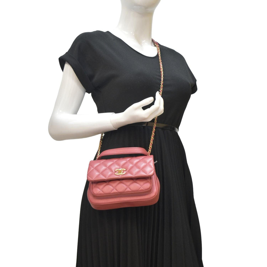 Pearl Street Bags Chanel Front Pocket Quilted Leather Crossbody Bag Pink