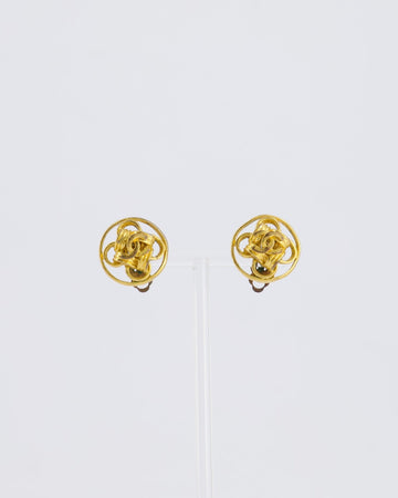 *HOT* Pearl Street Bags Chanel Gold Round Knotted CC Logo Earrings
