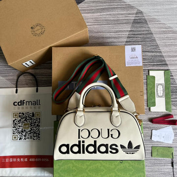 GG 702397 shoulder bag Handbag white adidas x GC