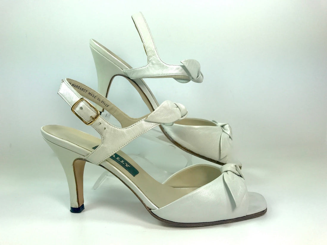 BALLY  White Leather Low Heel with Bow Detailing Size 7