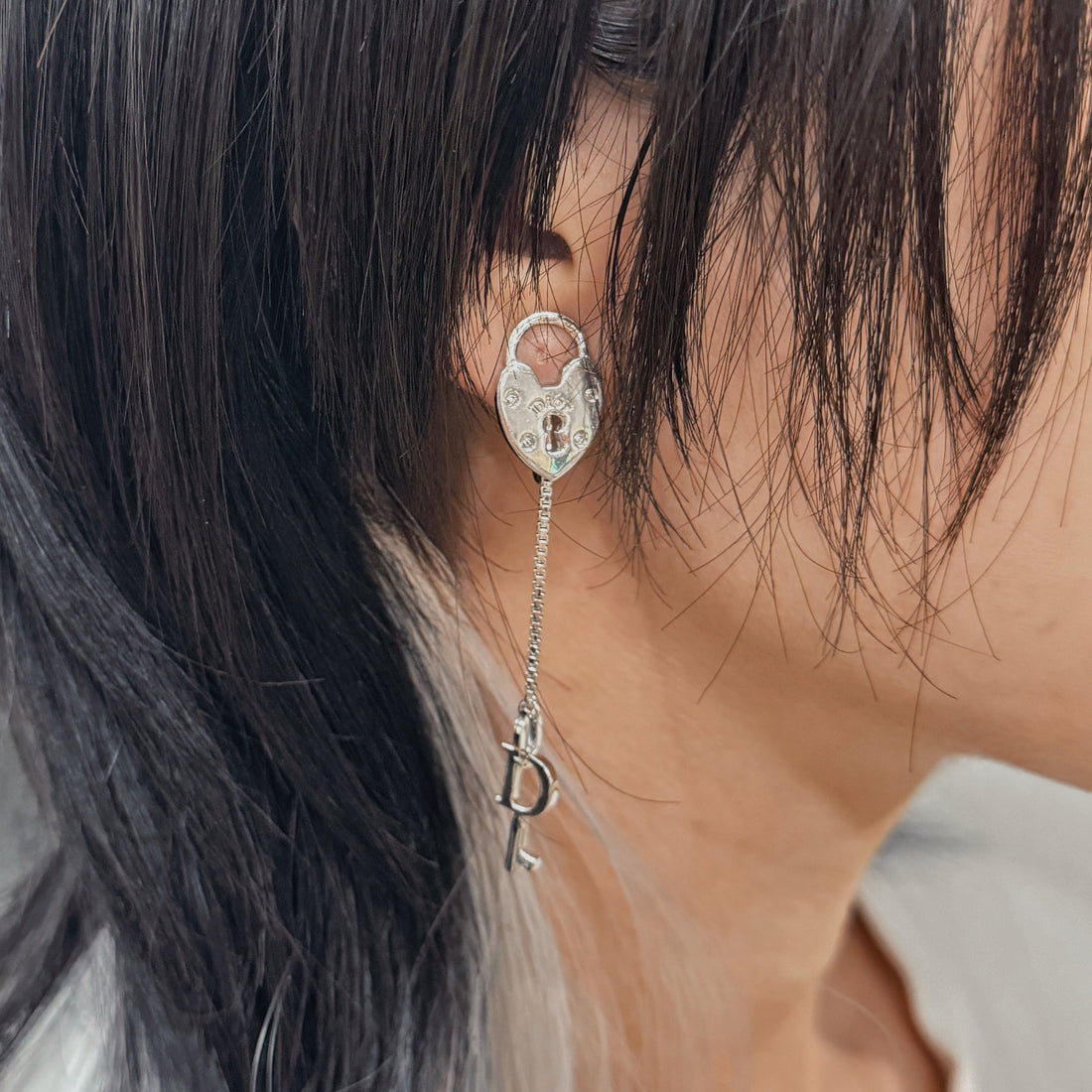 Dior Heart Key Ear Clip TWS