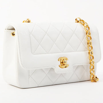 Chanel Around 1997 Made Edge Design Flap Turn-Lock Bijoux Chain Bag White