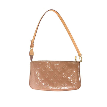 Louis-Vuitton Vernis Pochette Accessoires in Nude