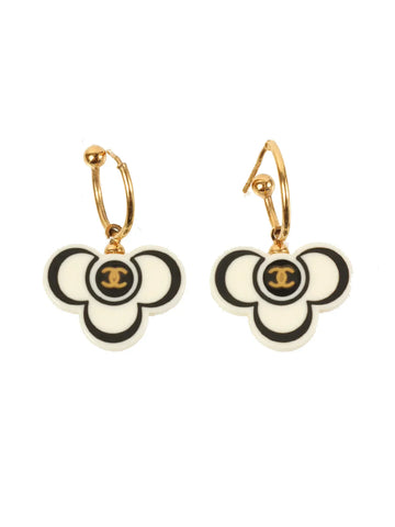 Top Quality Chanel 2002 Made Clover Motif Cc Mark Pierced Earrings Gold/White/Black
