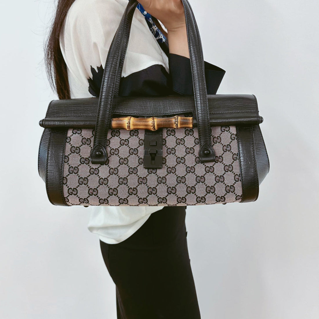 Gucci GG Monogram Canvas Bamboo Lock shoulder Satchel Bag TWS