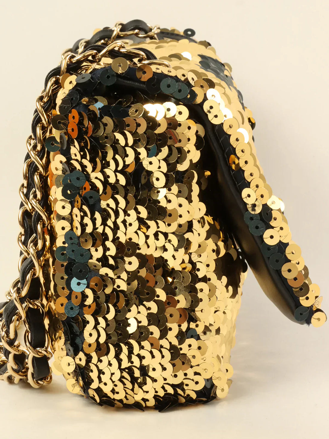 Chanel Around  Made Sequin Cc Mark Chain Bag Gold/Black