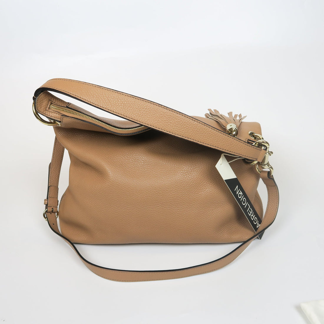 Gucci Pebbled CalBNkin Large Soho Hobo in Beige