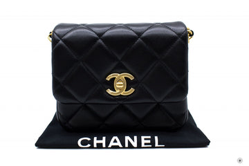 Chanel AS2733 B06356 CC Logo Flap Bag Black / 94305 Calfskin Shoulder Bags Gbhw