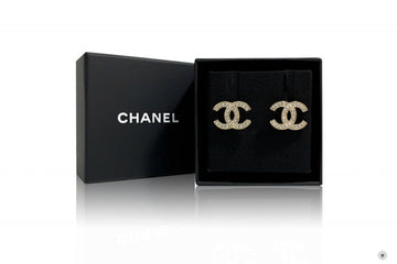 Chanel AB6839 B06493 CC Logo With Crystals  Gold / NE832 Metal 1.8CMX1.3CM Earrings