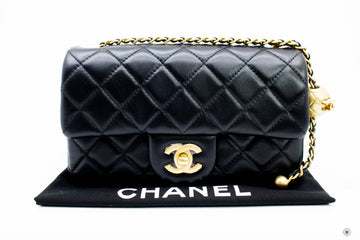 Chanel AS1787B02916 Classic CC Flap Bag Black / 94305 Lambskin Shoulder Bags Gbhw