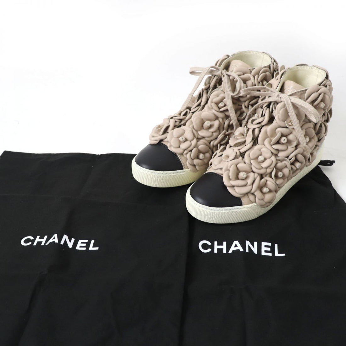 Top Quality Chanel Leather Sneakers Beige Size 36