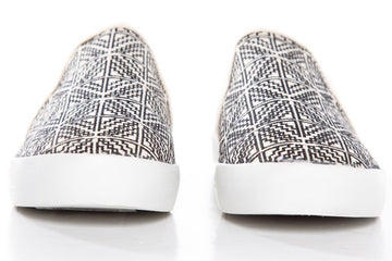 Joie Canvas Beige & Black Embroidered Sneakers SZ 40 Sale